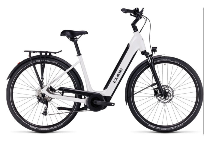 CUBE Supreme Sport Hybrid ONE 500 white´n´black E46 - 2023