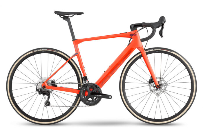 Roadmachine AMP Three Rouge 2023